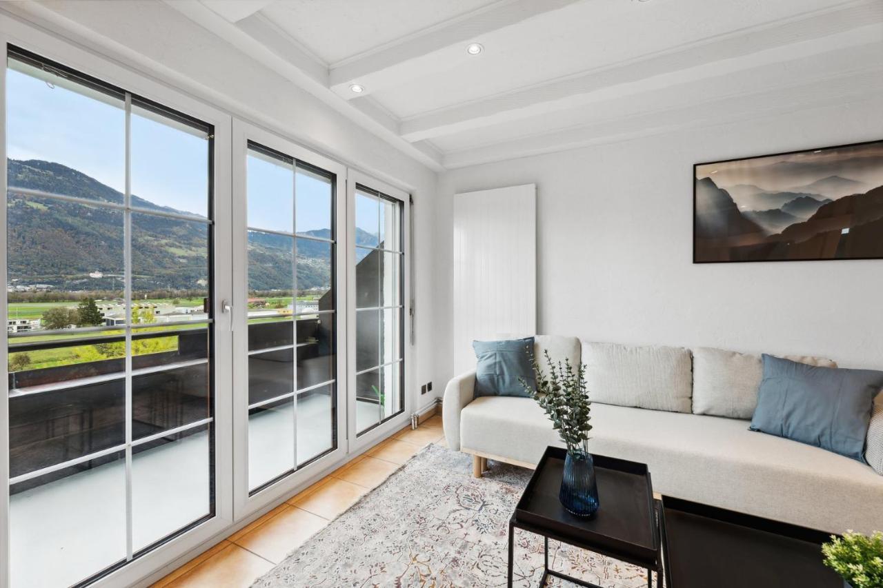 Sonniges Apartment Mit Traumhaftem Bergblick Buchs  Luaran gambar
